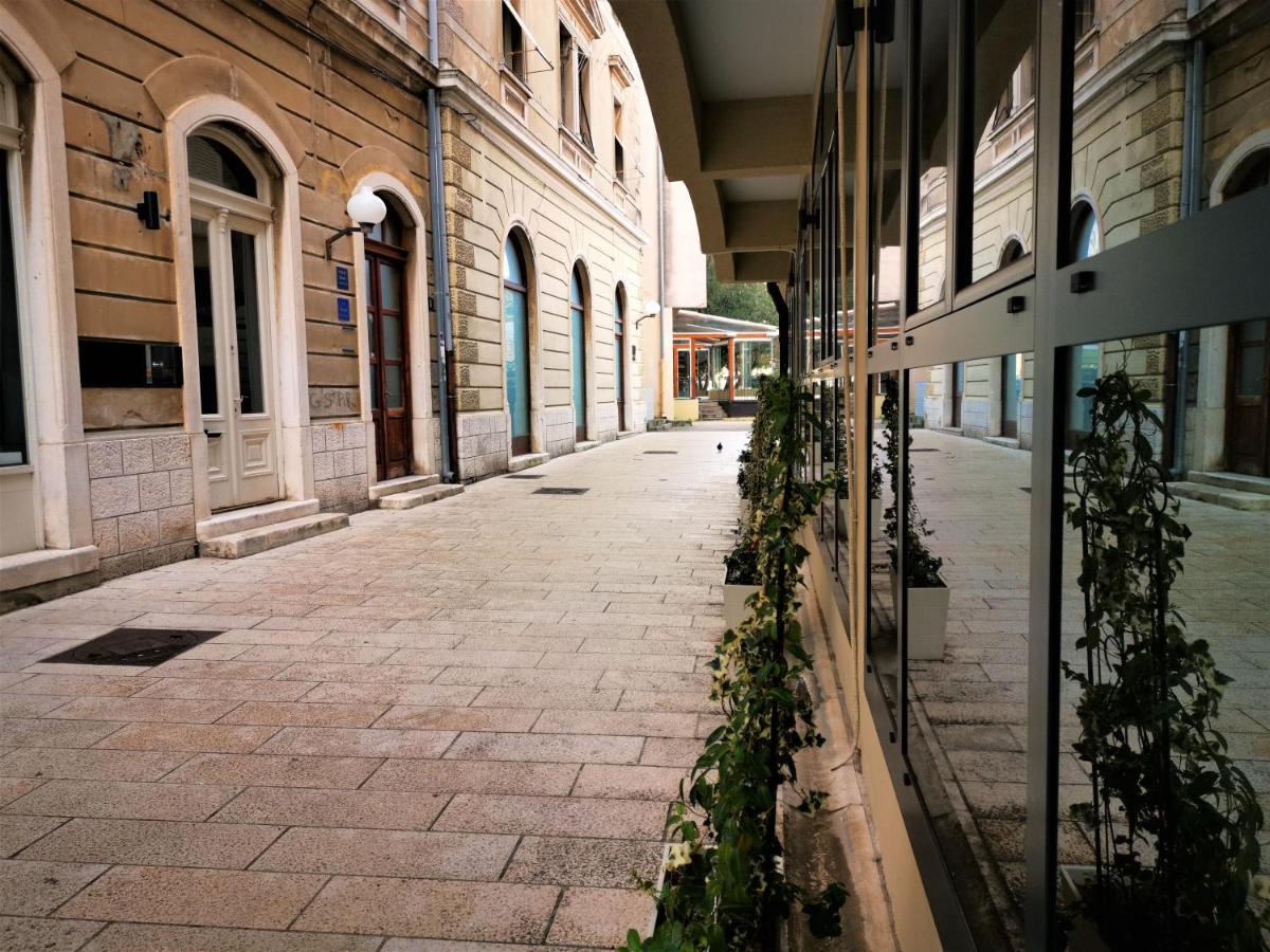 Prokonzul 2Br Apartment In Old Town Zadar Exteriör bild